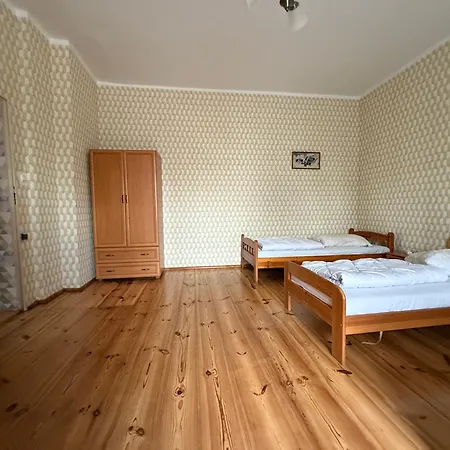 Pracownicze Mitarbeiterunterkuenfte Employee Farm stay
