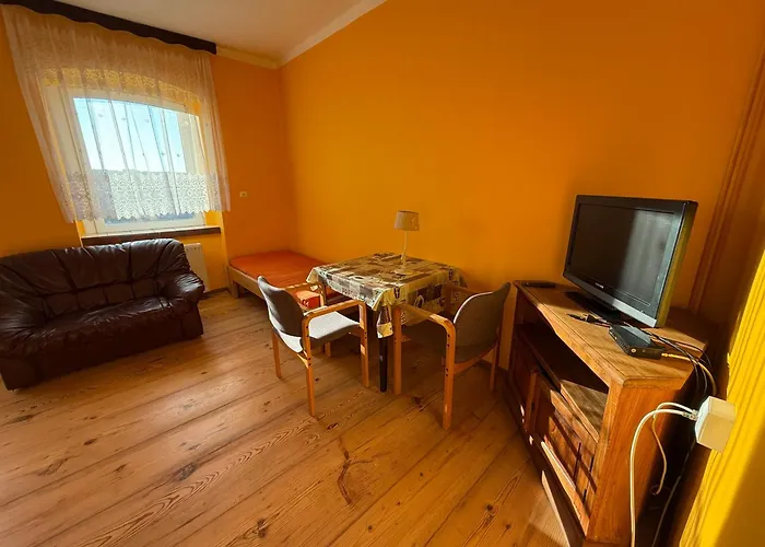 Bauernhof Pracownicze Mitarbeiterunterkuenfte Employee *