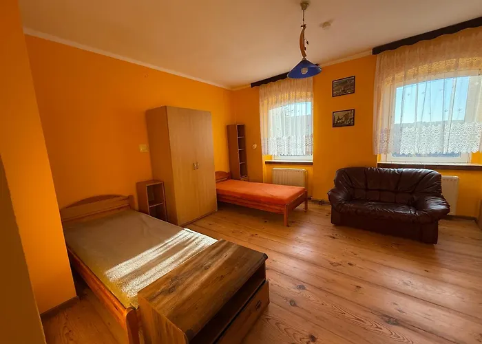 Pracownicze Mitarbeiterunterkuenfte Employee *