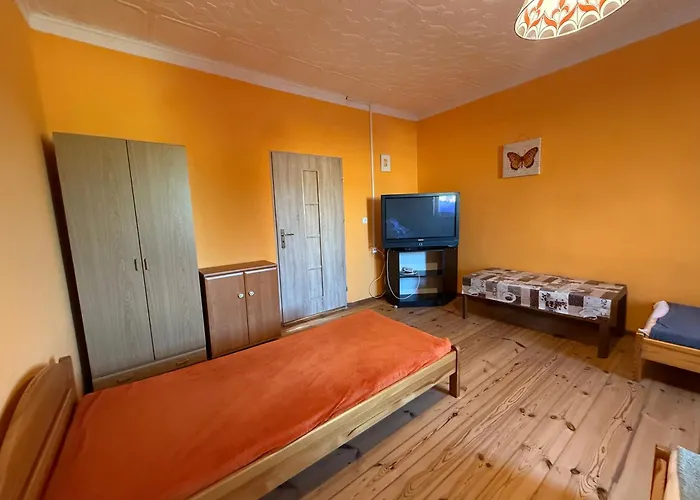 Bauernhof Pracownicze Mitarbeiterunterkuenfte Employee Chojna