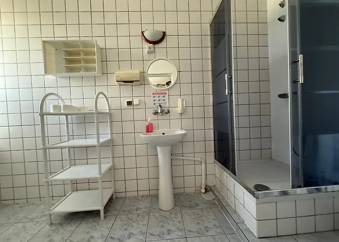 Pracownicze Mitarbeiterunterkuenfte Employee Chojna